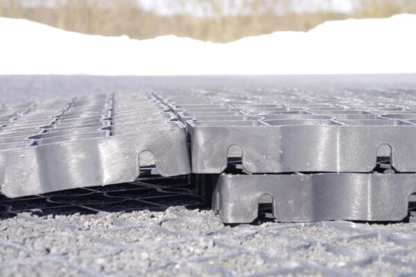 Zwei aufeinander gelegte ECORASTER Flächen